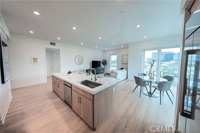 MLS #OC25088339 image #6