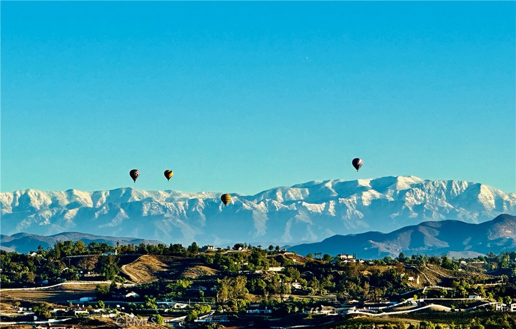 MLS #OC25088742 image #11