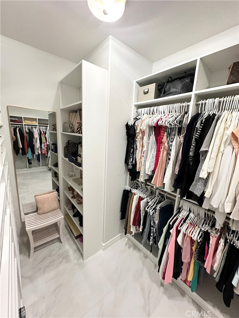 MLS #OC25088742 image #28