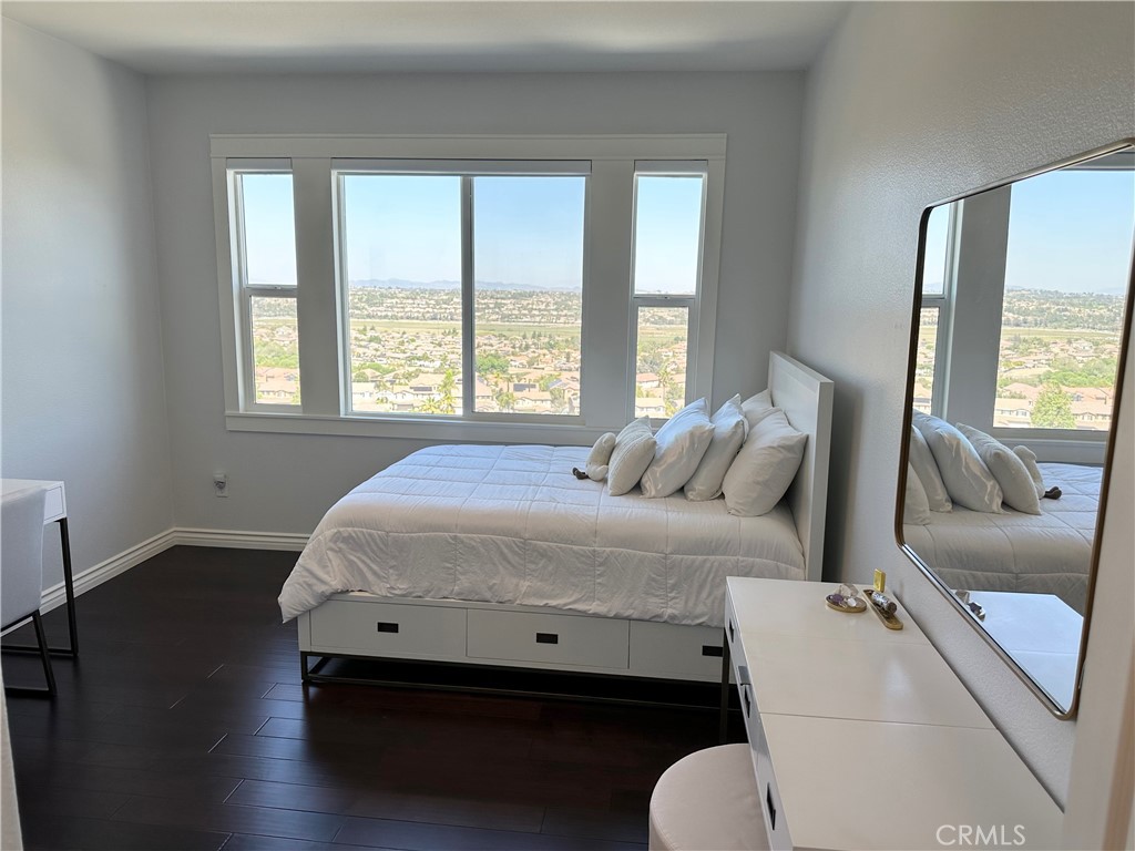 MLS #OC25088742 image #34