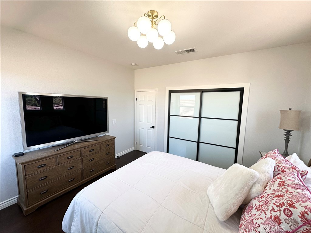 MLS #OC25088742 image #42