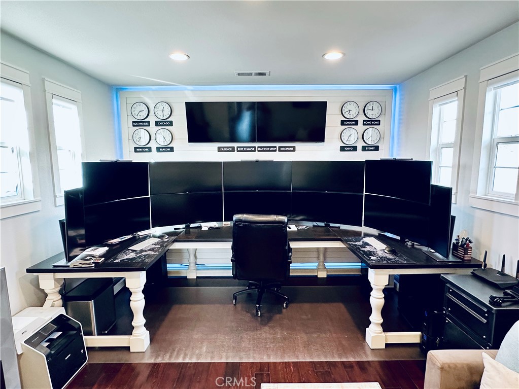 MLS #OC25088742 image #43