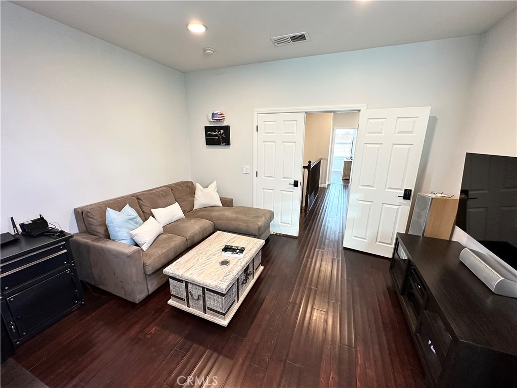 MLS #OC25088742 image #44