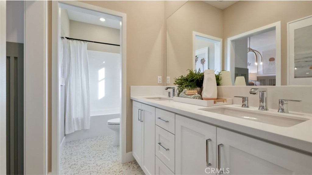 MLS #OC25089519 image #17