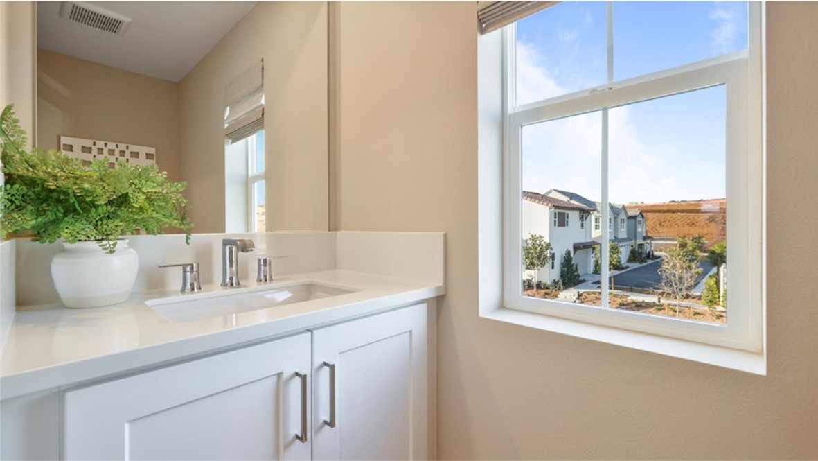 MLS #OC25089519 image #6