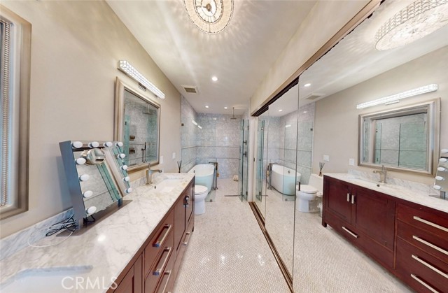 MLS #OC25089588 image #42