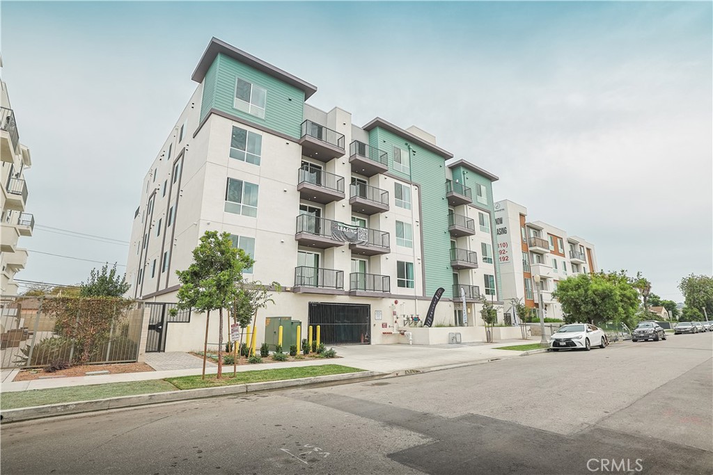 MLS #OC25089851 image #2