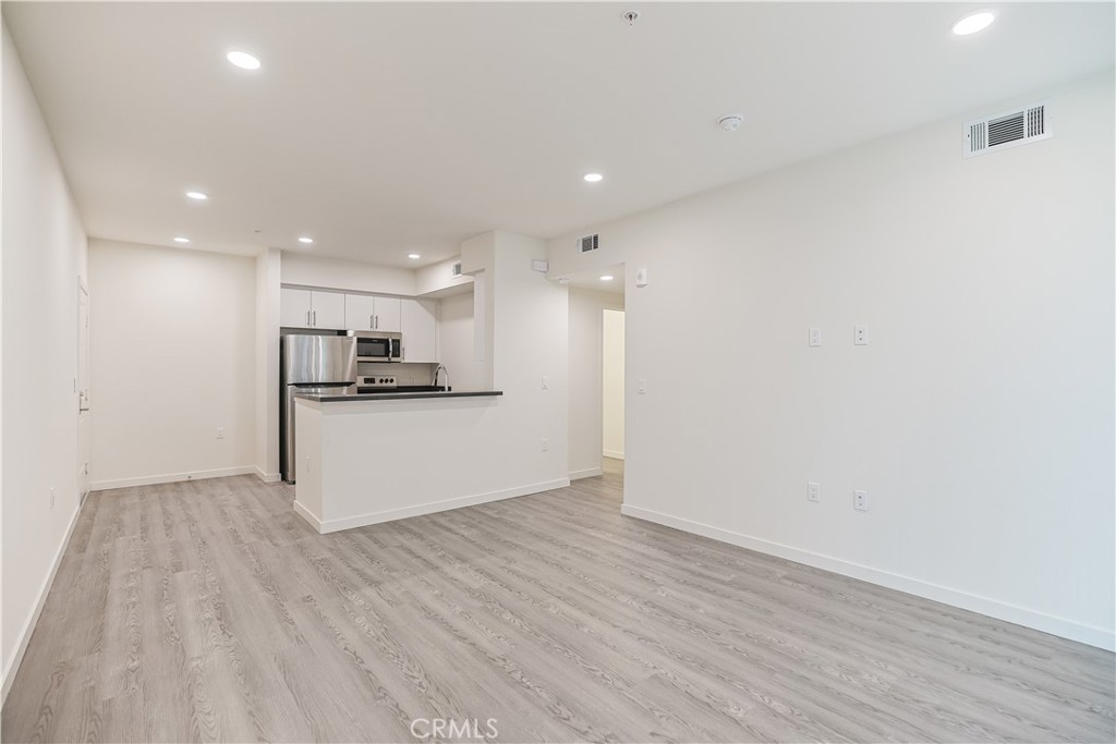 MLS #OC25089851 image #31