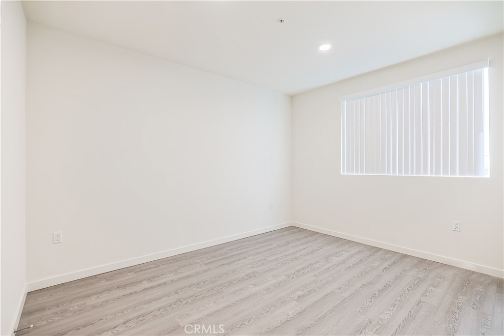 MLS #OC25089851 image #32