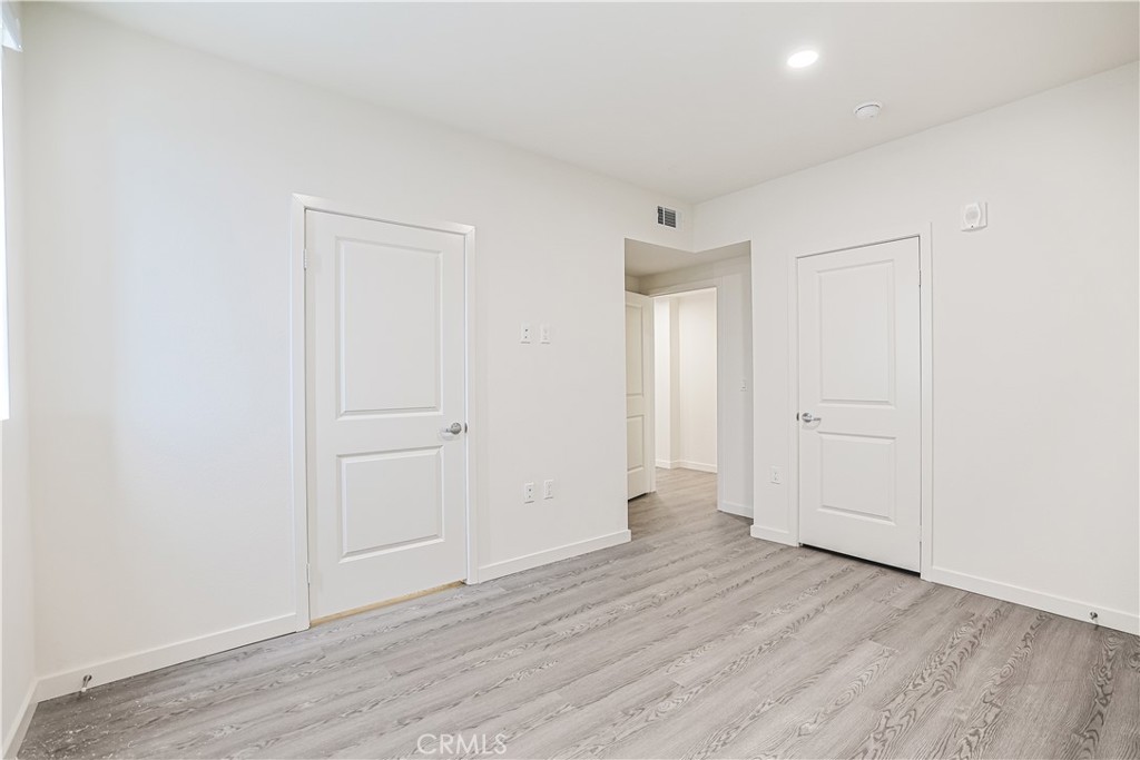 MLS #OC25089851 image #33