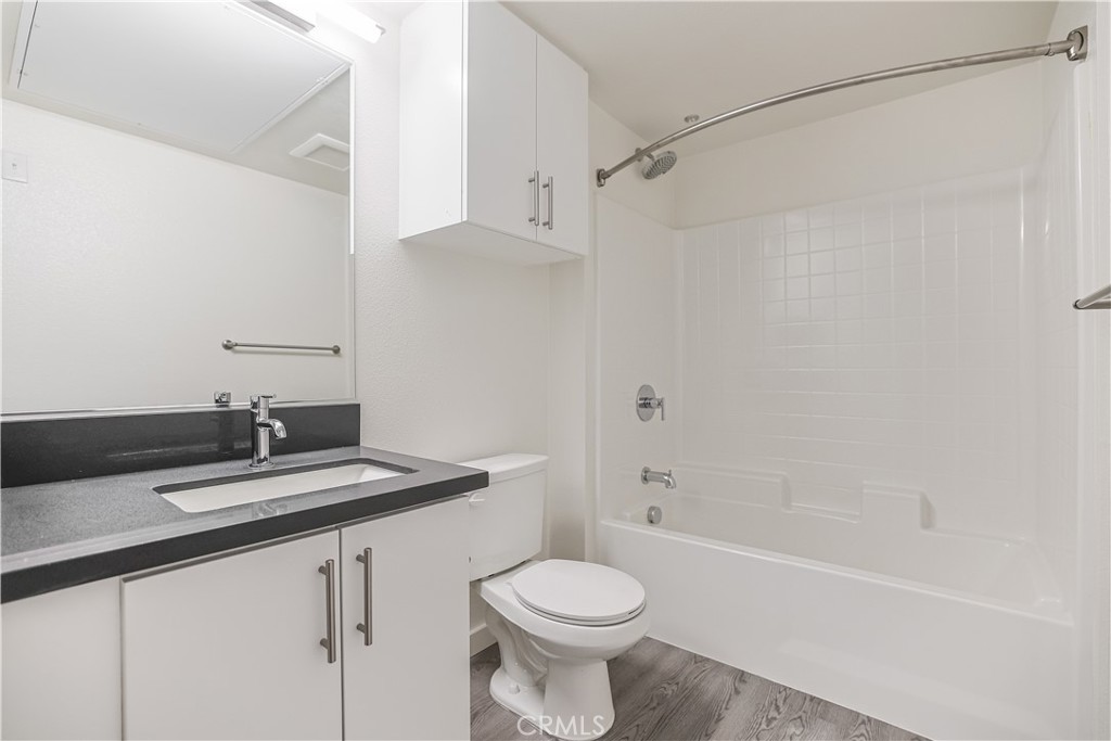 MLS #OC25089851 image #38