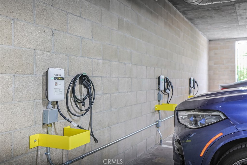 MLS #OC25089851 image #46