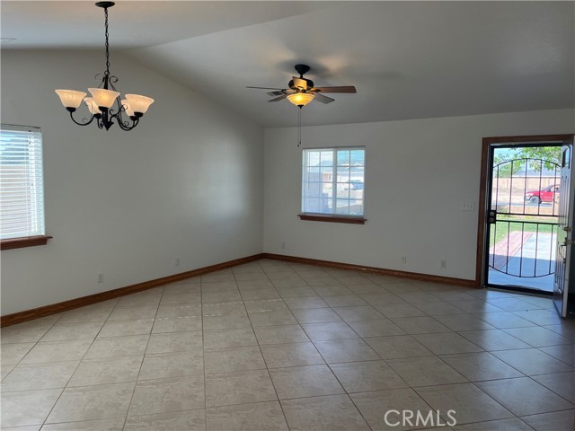 MLS #OC25090030 image #3