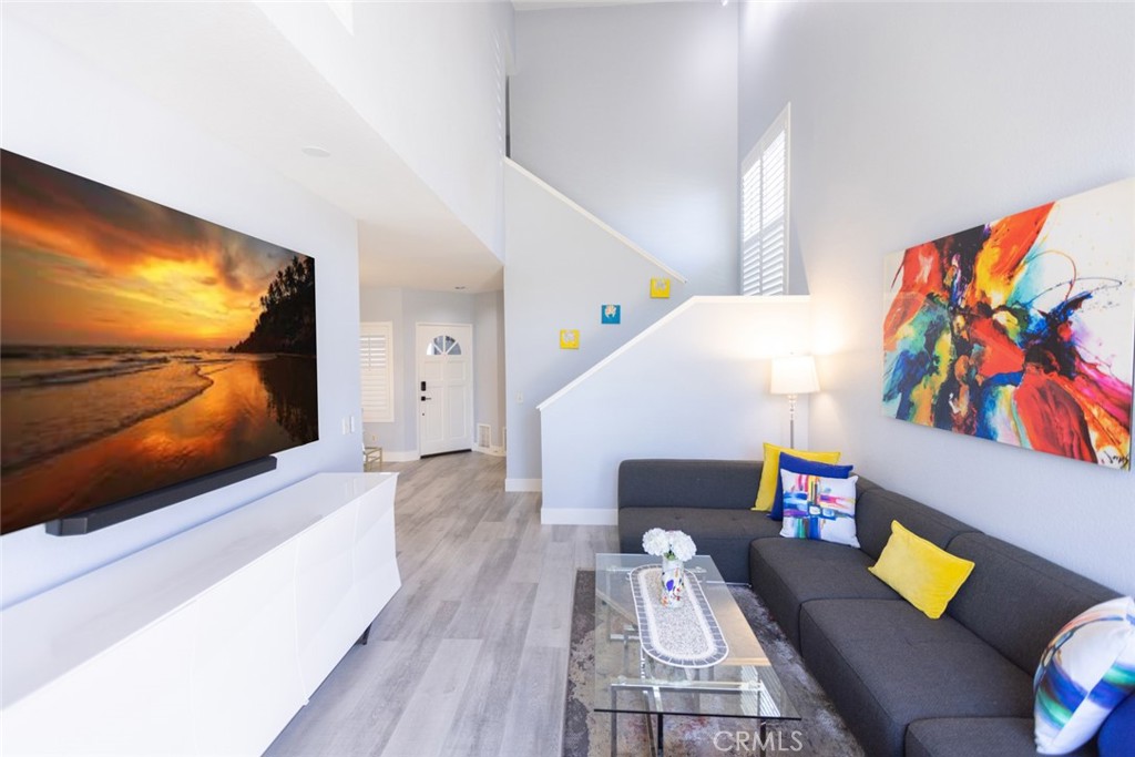 MLS #OC25090106 image #18