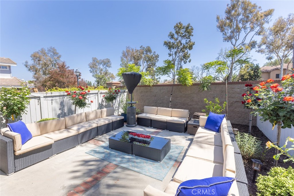 MLS #OC25090106 image #3