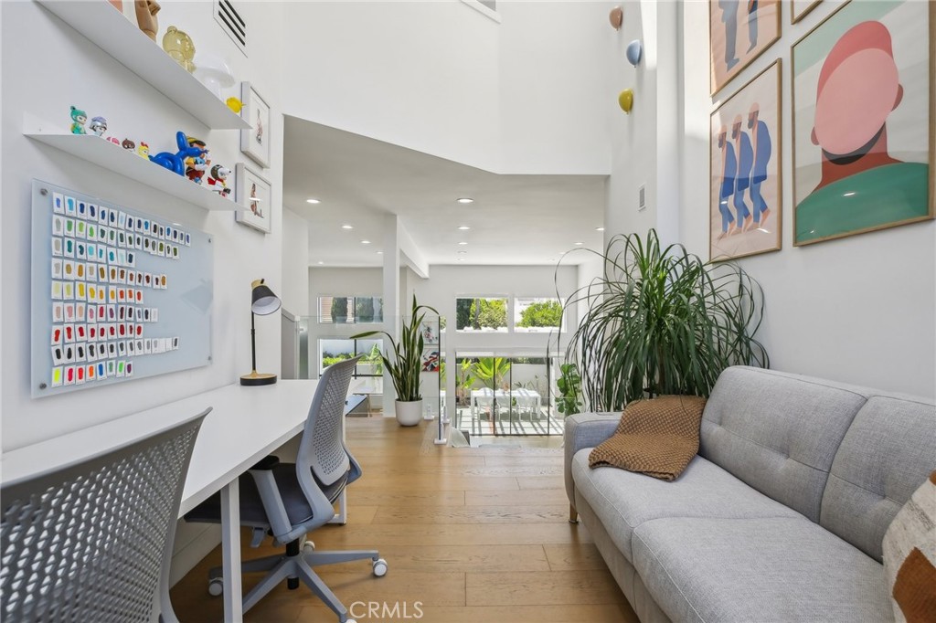 MLS #OC25090537 image #16