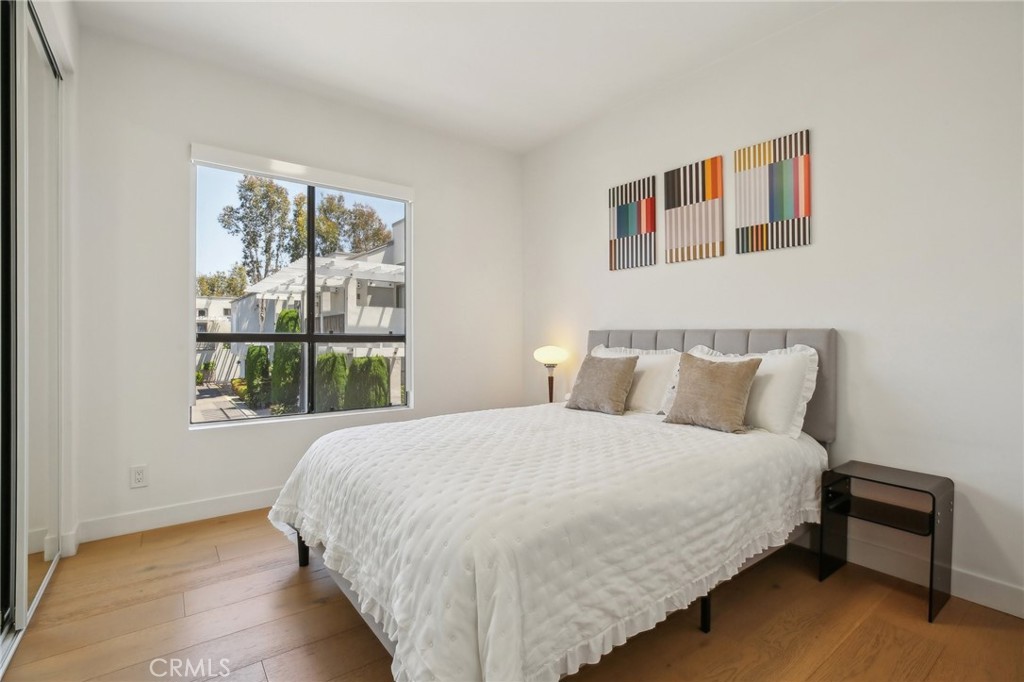 MLS #OC25090537 image #18