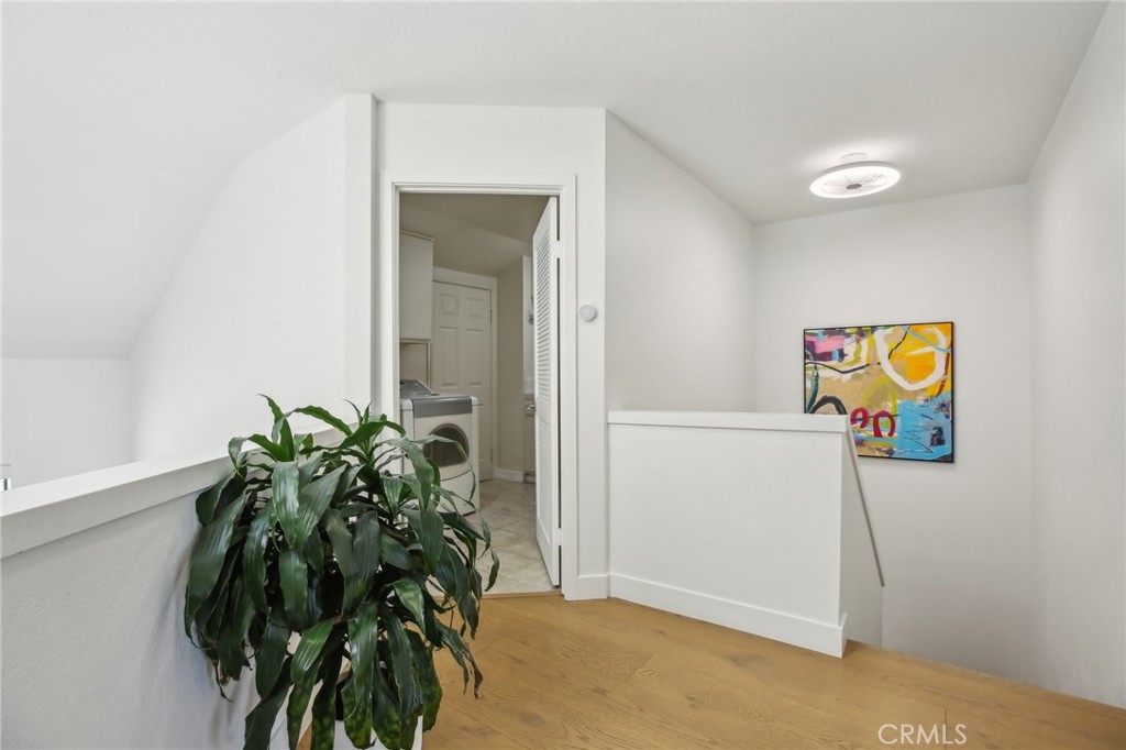 MLS #OC25090537 image #24