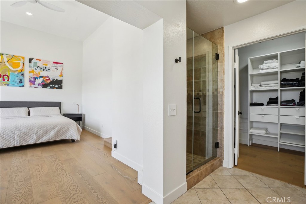 MLS #OC25090537 image #30