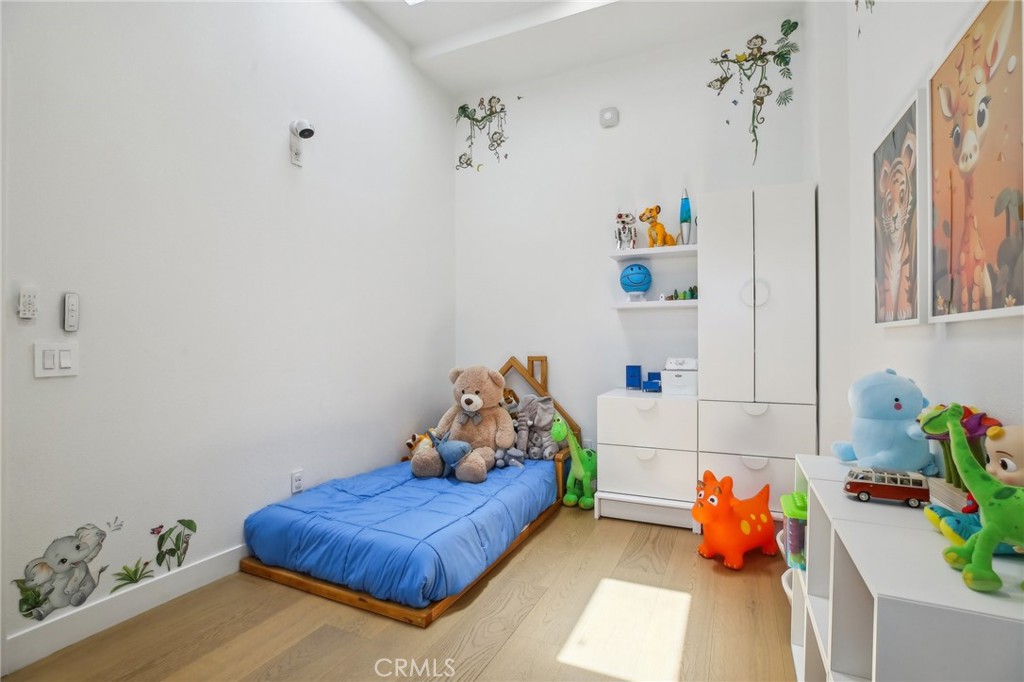 MLS #OC25090537 image #33