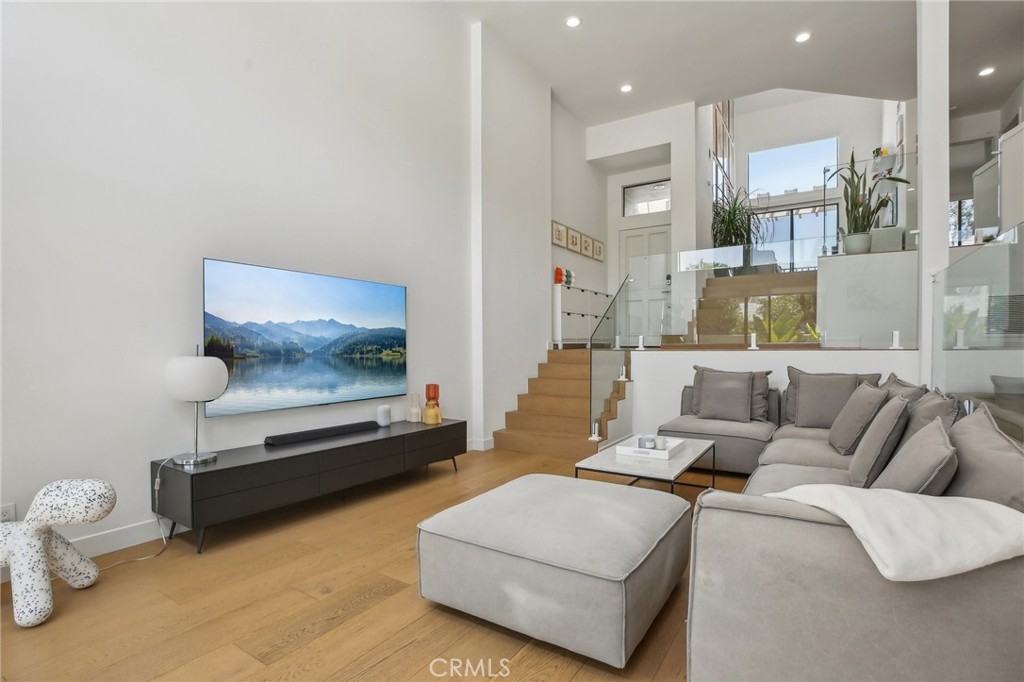 MLS #OC25090537 image #4