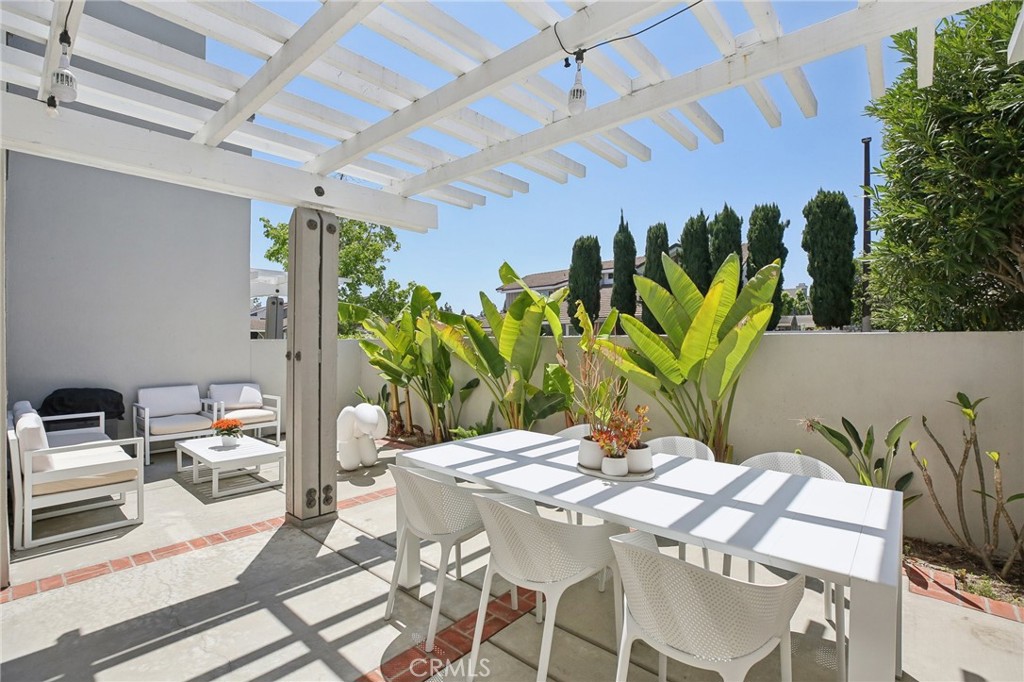 MLS #OC25090537 image #41