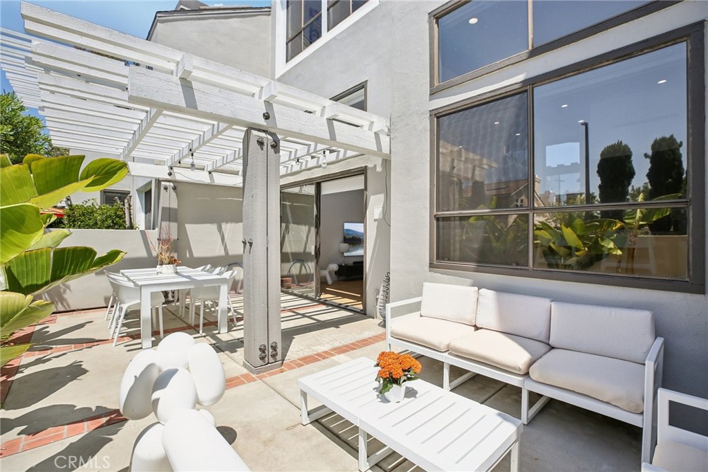 MLS #OC25090537 image #43