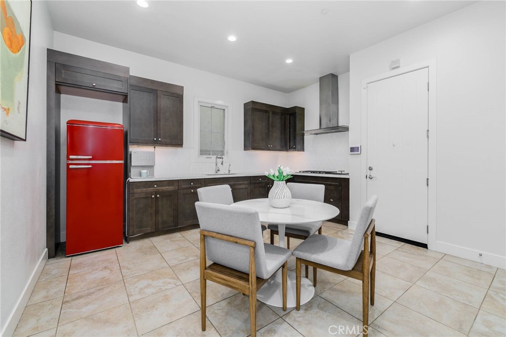 MLS #OC25090901 image #12