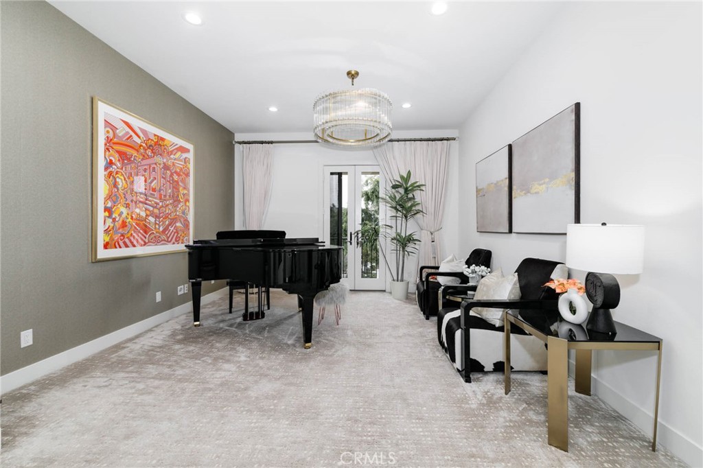 MLS #OC25090901 image #15