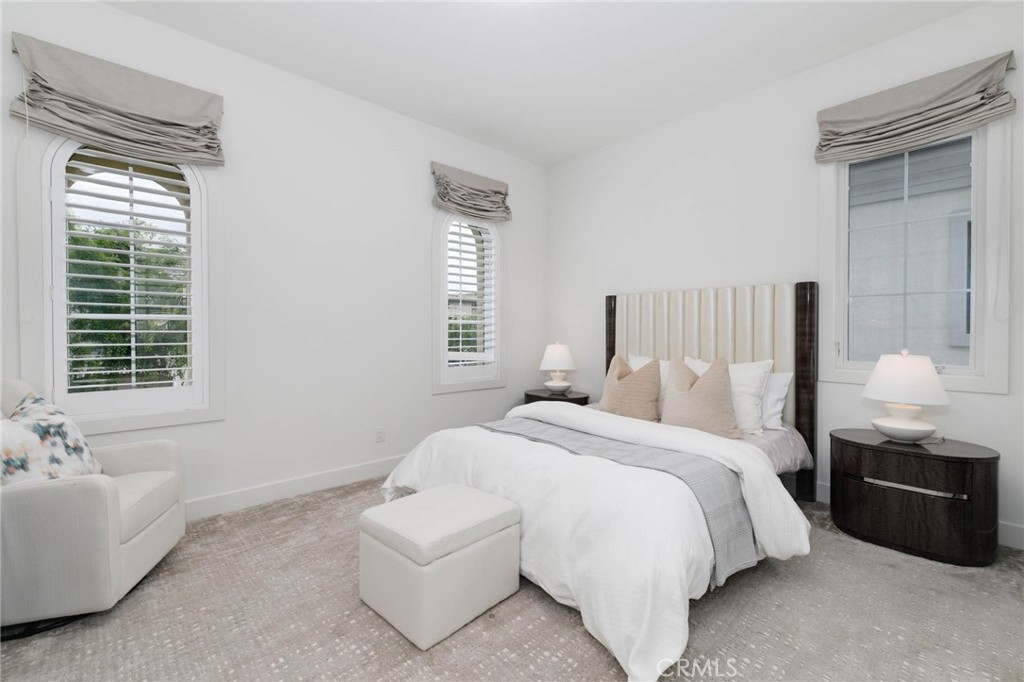 MLS #OC25090901 image #18