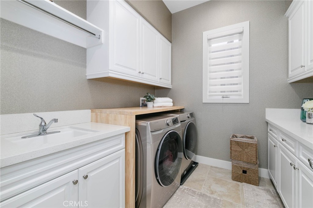 MLS #OC25090901 image #23