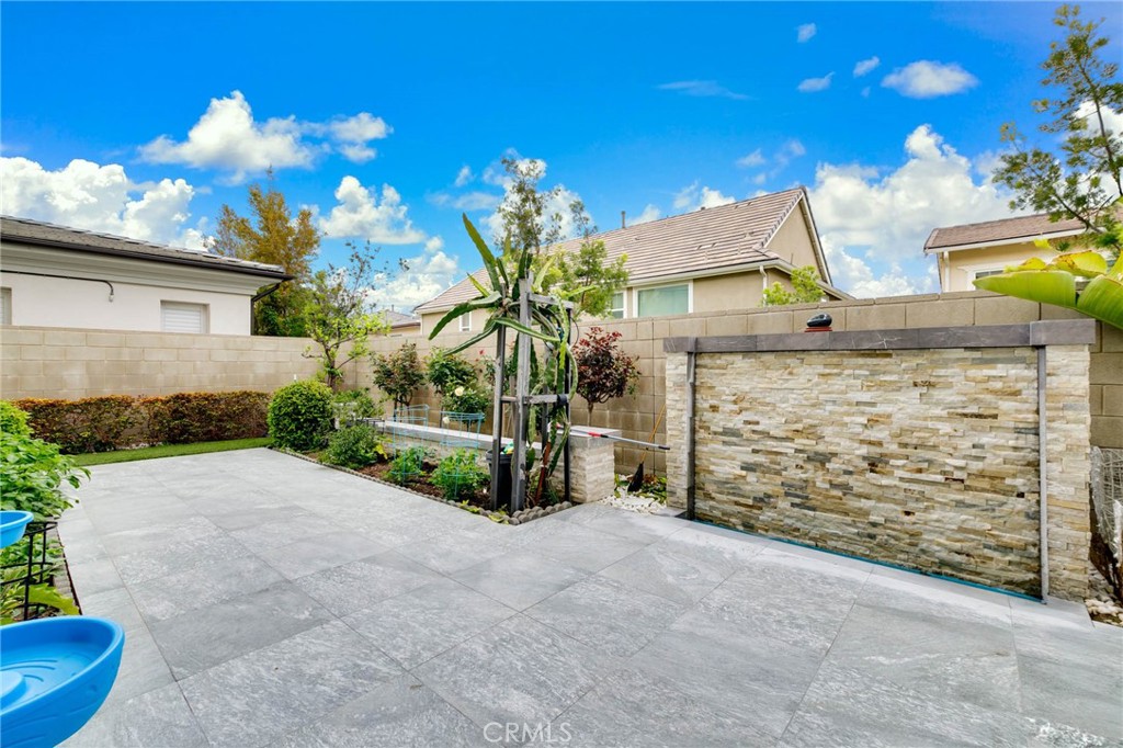 MLS #OC25090901 image #34