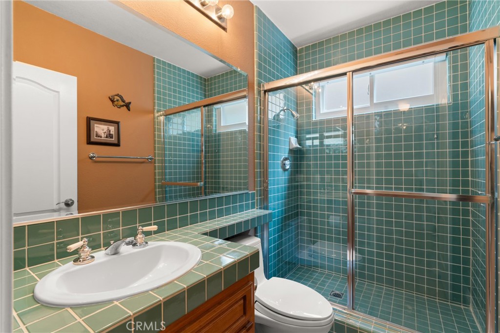 MLS #OC25091596 image #32