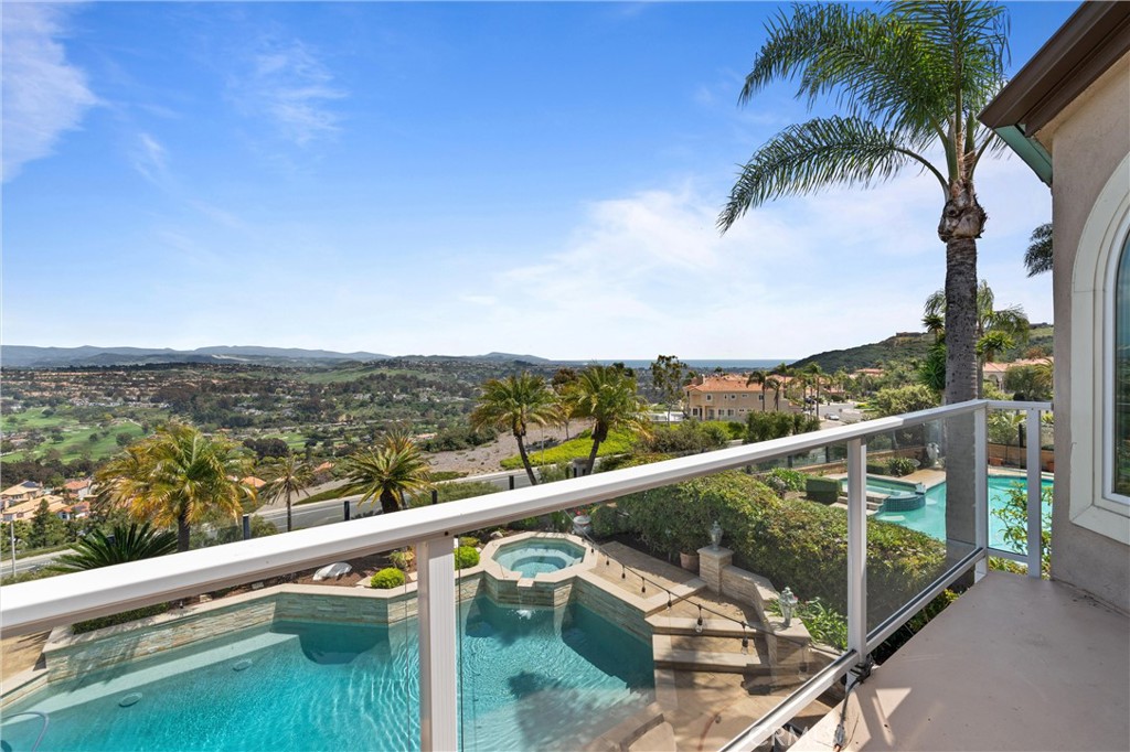 MLS #OC25091596 image #37