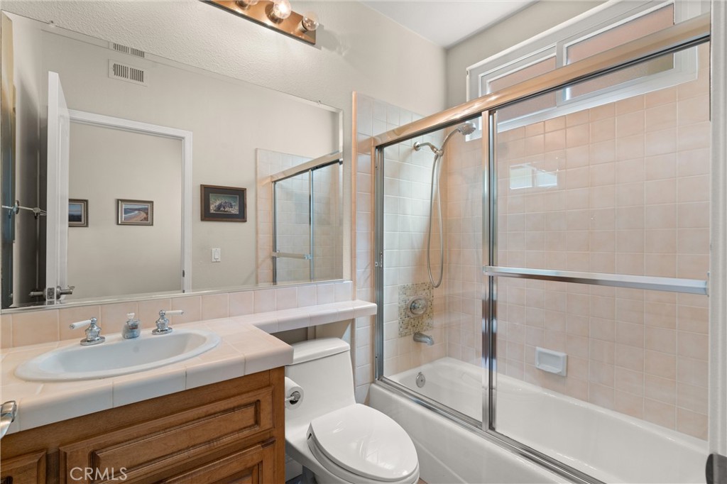 MLS #OC25091596 image #49