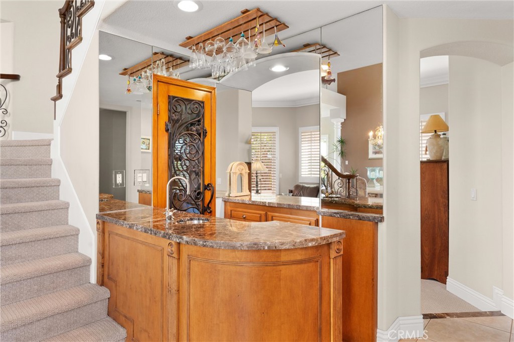 MLS #OC25091596 image #9