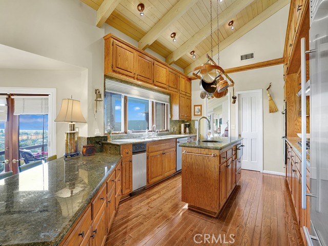 MLS #OC25091905 image #10