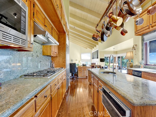 MLS #OC25091905 image #11