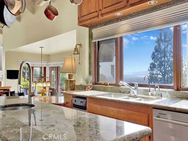 MLS #OC25091905 image #12