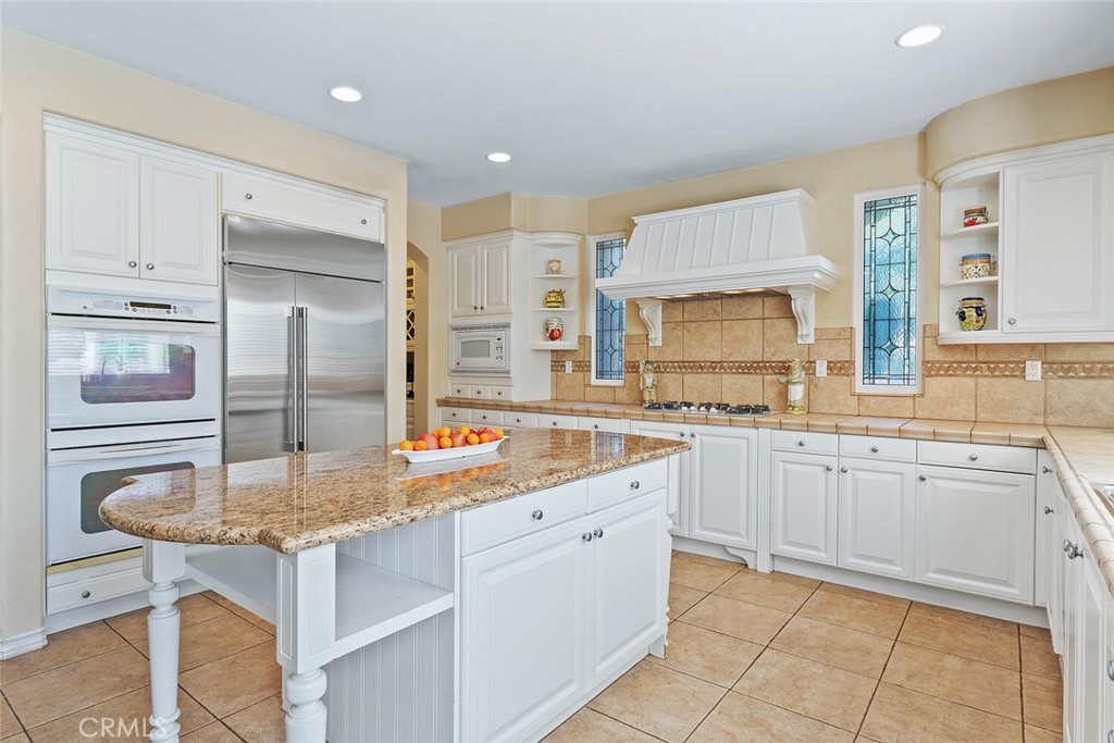 MLS #OC25092278 image #12