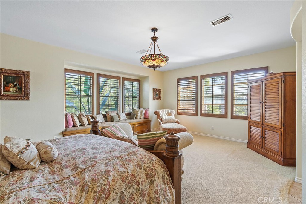 MLS #OC25092278 image #24