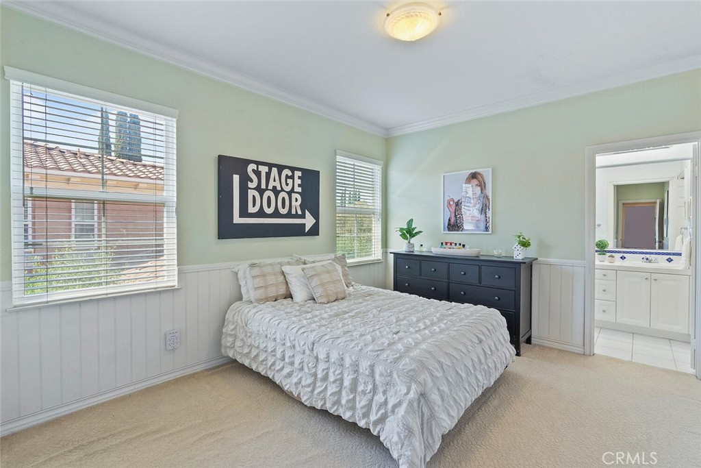 MLS #OC25092278 image #34