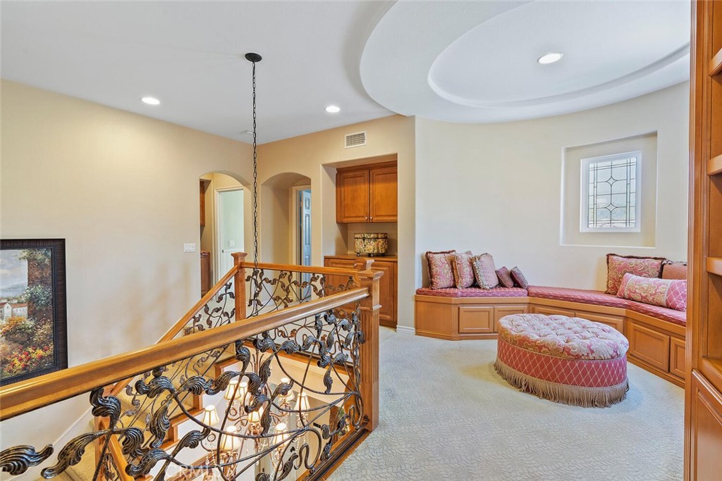 MLS #OC25092278 image #39