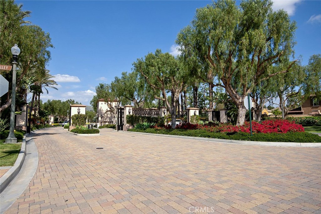 MLS #OC25092278 image #55