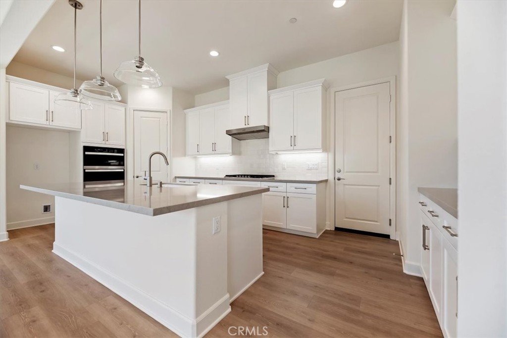 MLS #OC25093156 image #4