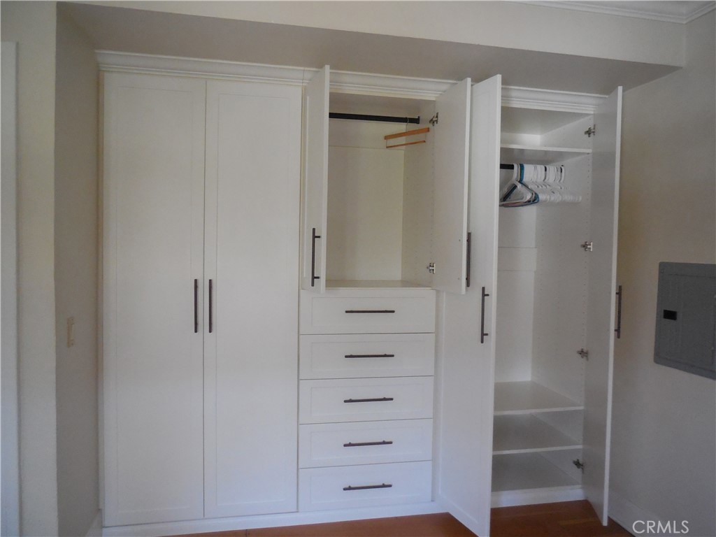 MLS #OC25093177 image #24