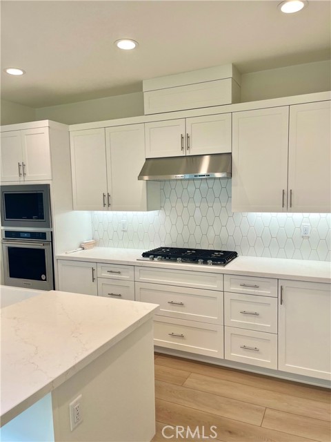 MLS #OC25093195 image #3