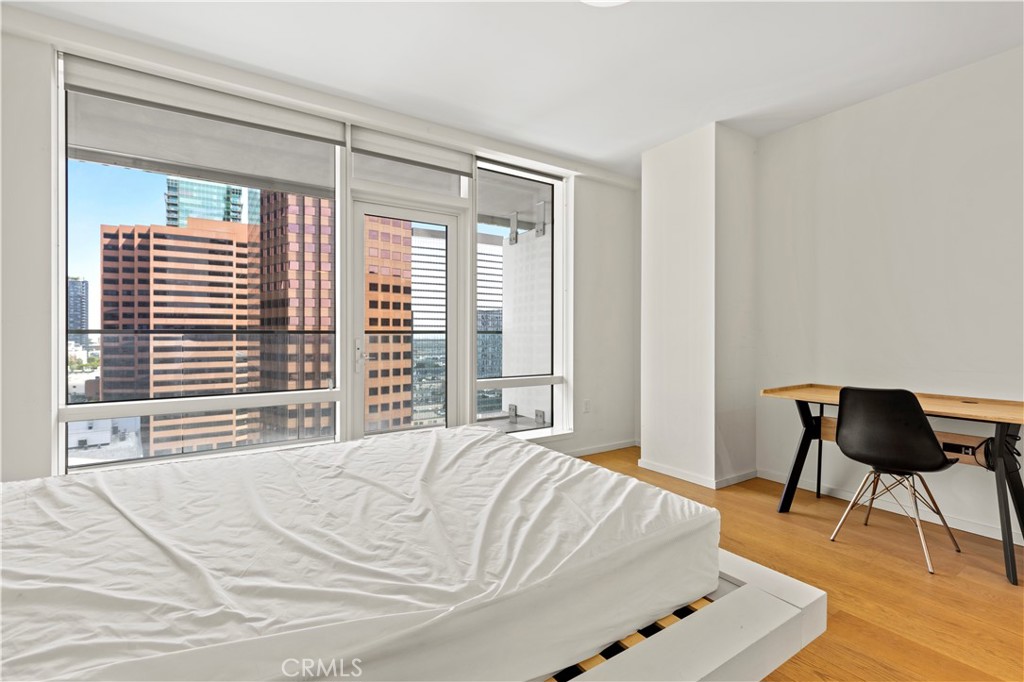 MLS #OC25093663 image #10