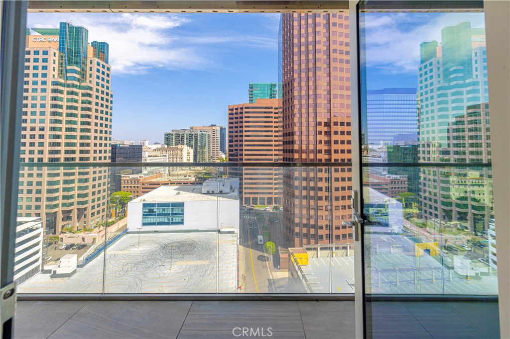 MLS #OC25093663 image #14