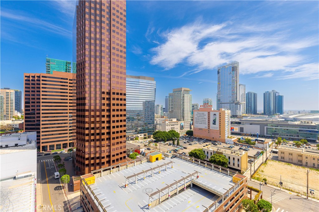 MLS #OC25093663 image #15